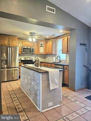 1049 WAYLAND AVE, Bensalem, PA 19020