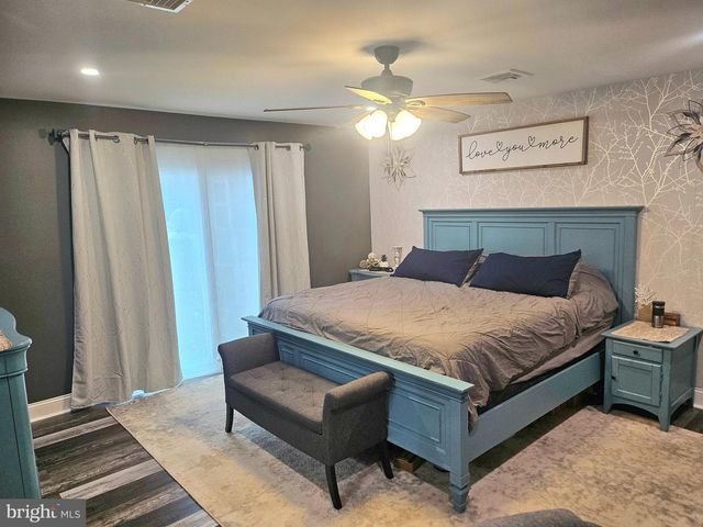 1049 WAYLAND AVE, Bensalem, PA 19020