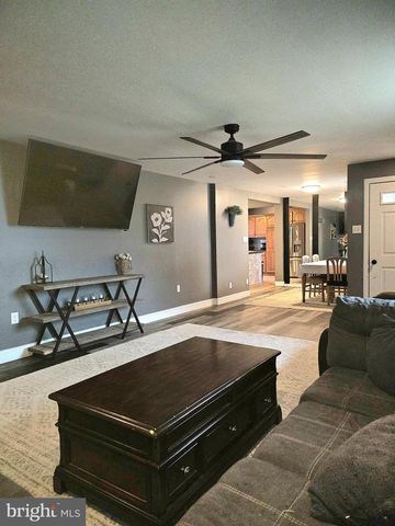 1049 WAYLAND AVE, Bensalem, PA 19020