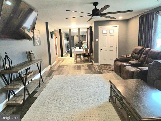 1049 WAYLAND AVE, Bensalem, PA 19020