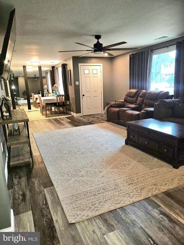 1049 WAYLAND AVE, Bensalem, PA 19020