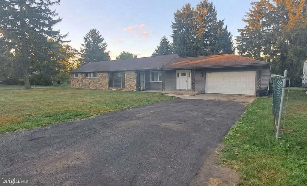 1049 WAYLAND AVE, Bensalem, PA 19020