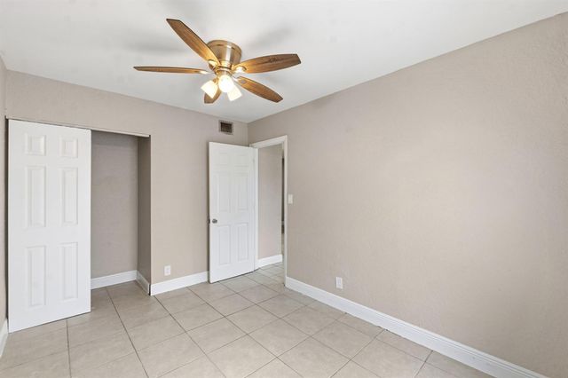 166 SW 3rd Street A-d, Deerfield Beach, FL 33441