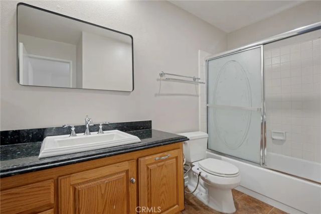 6698 Summerhill Court, Oak Park, CA 91377