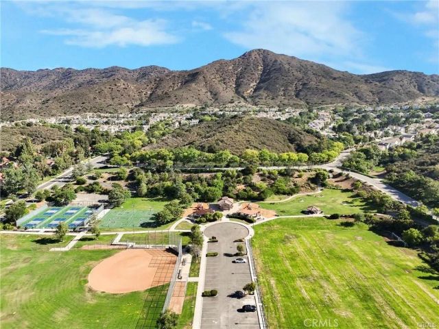 6698 Summerhill Court, Oak Park, CA 91377