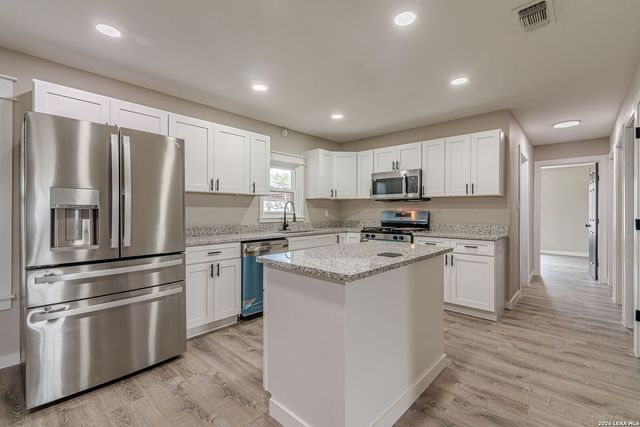 1315 Olive, Jourdanton, TX 78026