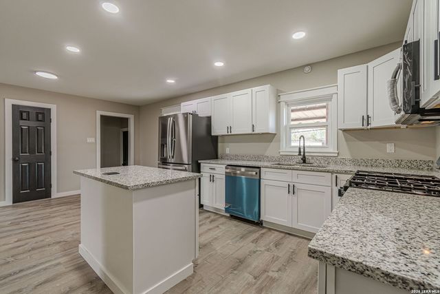 1315 Olive, Jourdanton, TX 78026