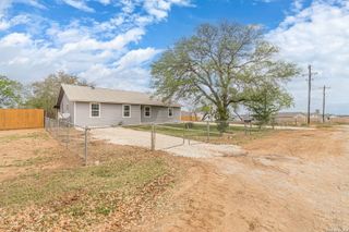 1315 Olive, Jourdanton, TX 78026