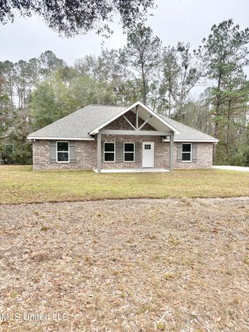 426 Violet Street, Kiln, MS 39556