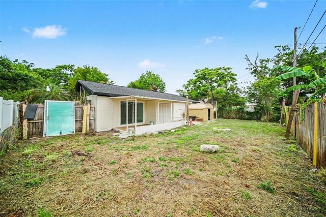 7813 N MATANZAS AVENUE, Tampa, FL 33614