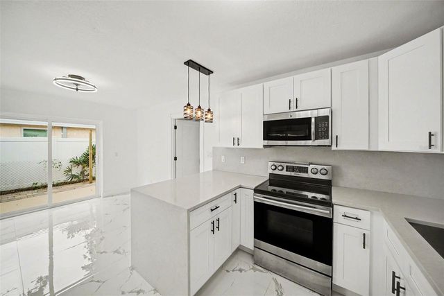 7813 N MATANZAS AVENUE, Tampa, FL 33614