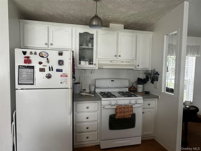 499 ROUTE 299, Highland, NY 12528