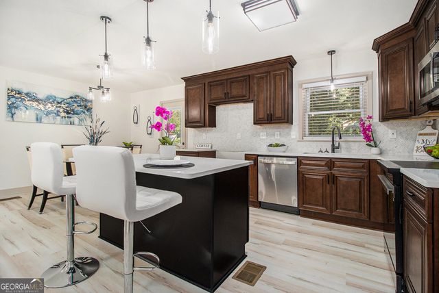 2508 Fontaine Circle, Decatur, GA 30032
