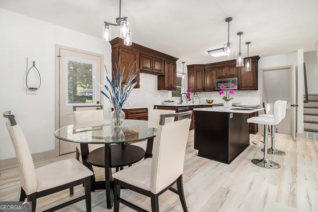 2508 Fontaine Circle, Decatur, GA 30032