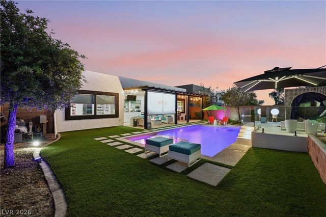 5013 Cassia Tree Court, North Las Vegas, NV 89031