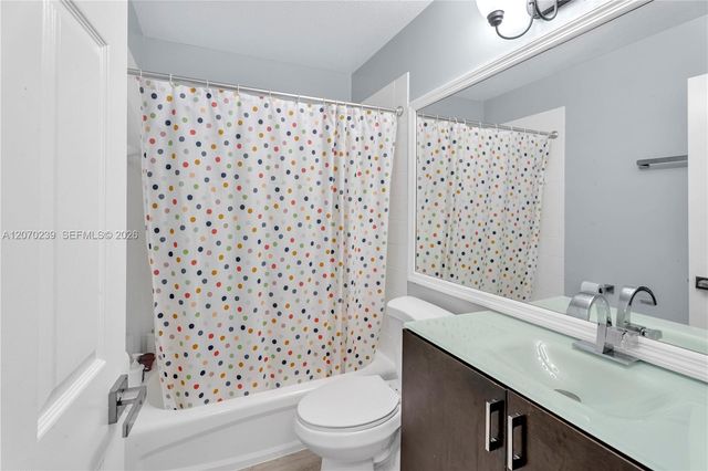 11369 NW 73rd Terrace, Doral, FL 33178
