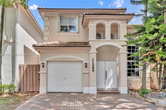 11369 NW 73rd Terrace, Doral, FL 33178
