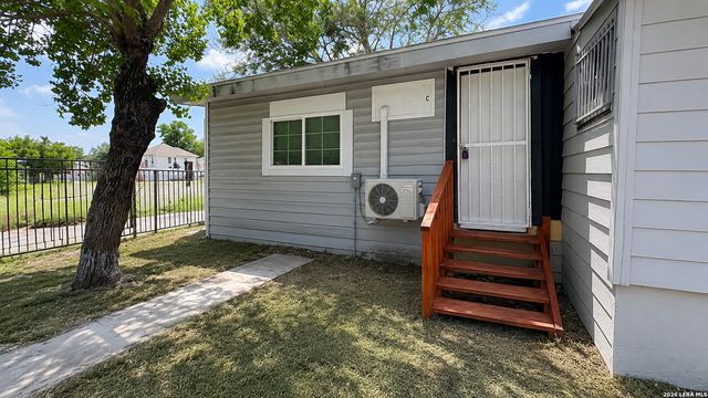 314 N Nueces UNIT C, San Antonio, TX 78207