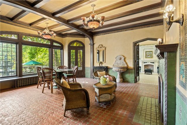 2615 East Avenue, Brighton, NY 14610