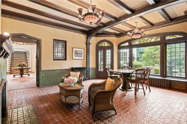 2615 East Avenue, Brighton, NY 14610