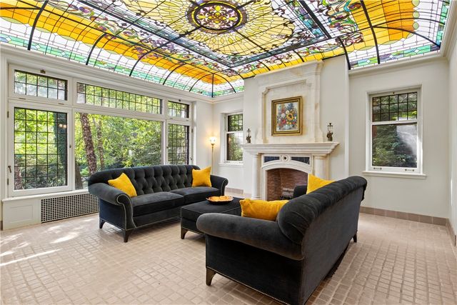 2615 East Avenue, Brighton, NY 14610