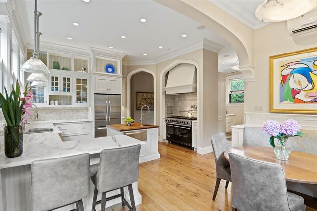 2615 East Avenue, Brighton, NY 14610