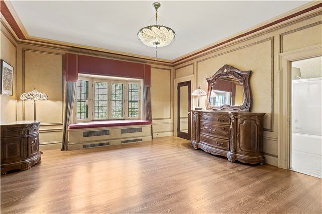 2615 East Avenue, Brighton, NY 14610