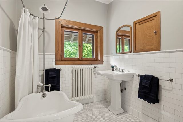 2615 East Avenue, Brighton, NY 14610