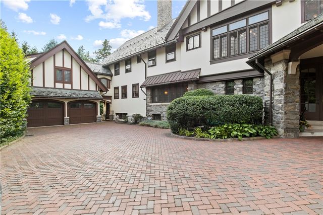 2615 East Avenue, Brighton, NY 14610