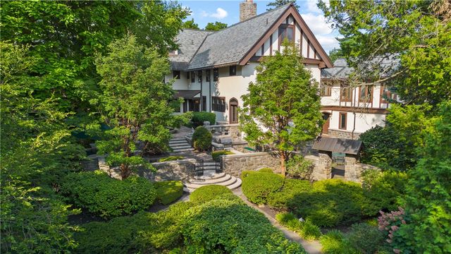 2615 East Avenue, Brighton, NY 14610