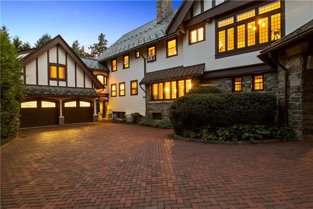 2615 East Avenue, Brighton, NY 14610