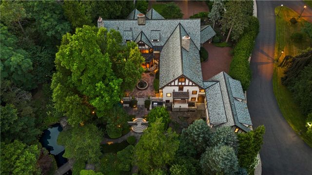 2615 East Avenue, Brighton, NY 14610