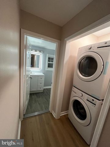 2317 E FAYETTE ST E, Baltimore, MD 21224