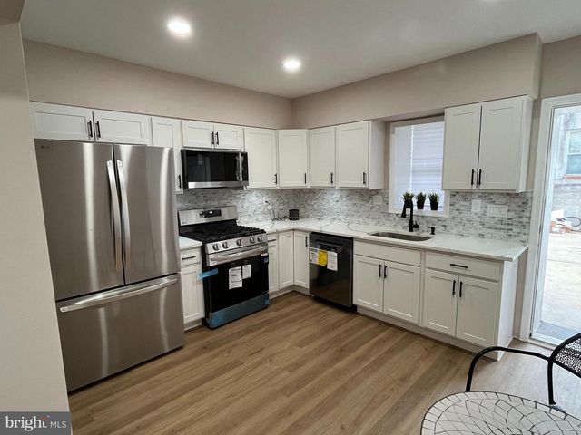 2317 E FAYETTE ST E, Baltimore, MD 21224