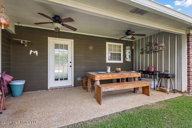 214 Holmar Drive, Brandon, MS 39047