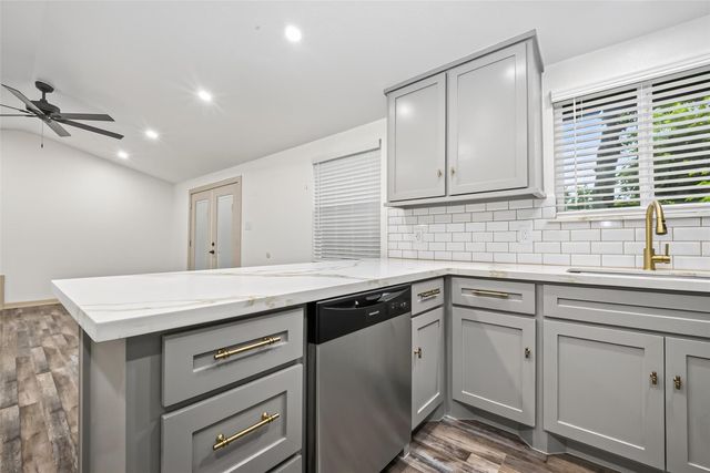 5803 Greencraig Drive, Houston, TX 77035