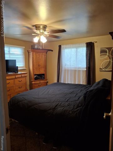 4821 Shelbyshire Drive, Utica, MI 48316