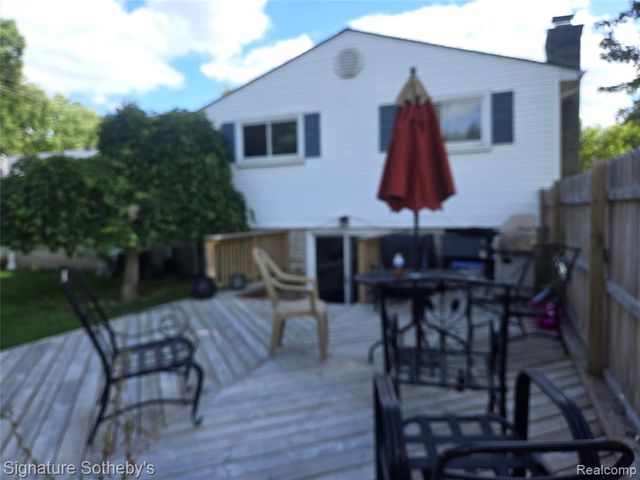 4821 Shelbyshire Drive, Utica, MI 48316