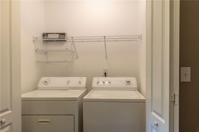 5181 Heather SE Road, Smyrna, GA 30082