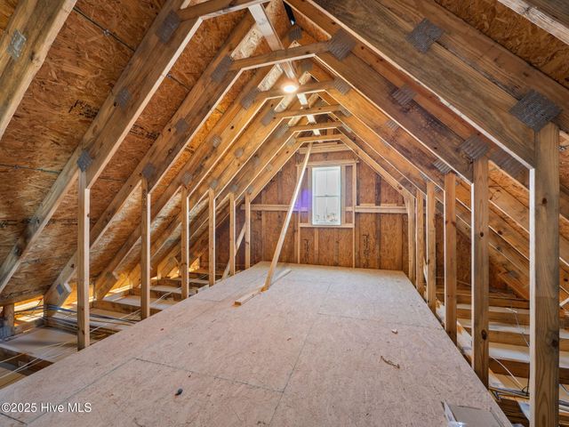 120 Cripple Creek Drive, Peletier, NC 28584