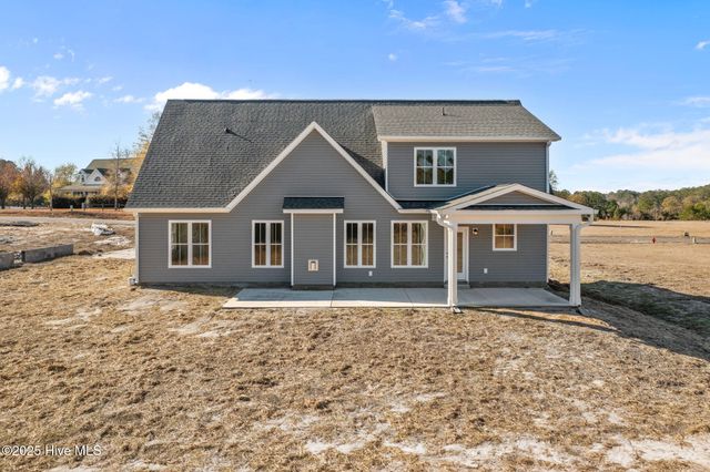 120 Cripple Creek Drive, Peletier, NC 28584