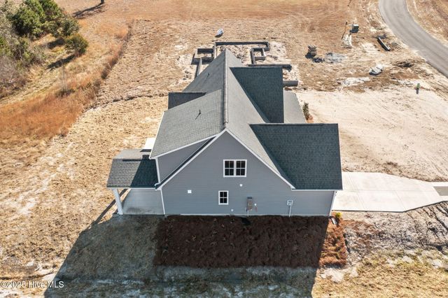 120 Cripple Creek Drive, Peletier, NC 28584