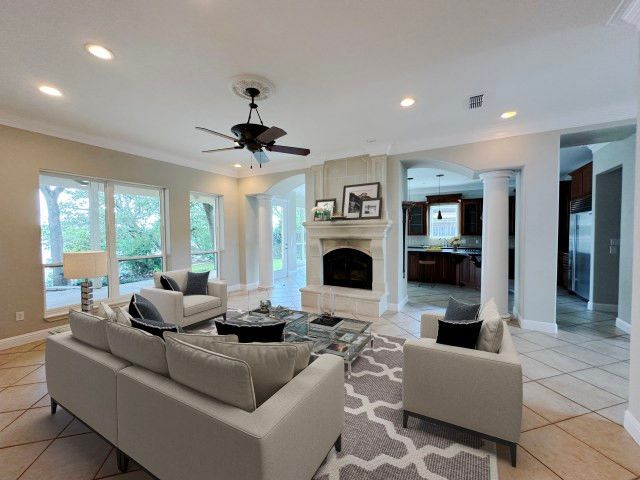 201 Casas Del Sur Street, Granbury, TX 76049