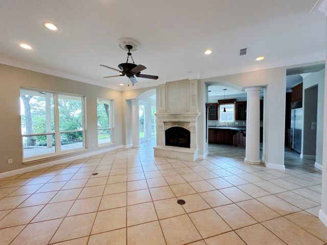201 Casas Del Sur Street, Granbury, TX 76049