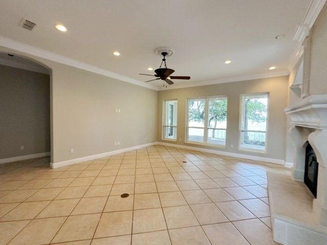 201 Casas Del Sur Street, Granbury, TX 76049
