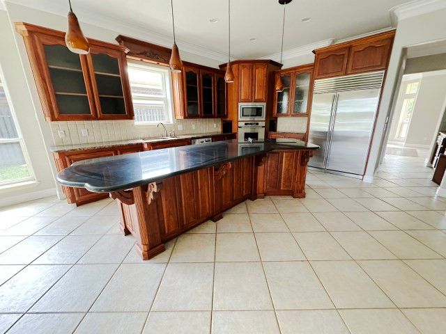 201 Casas Del Sur Street, Granbury, TX 76049