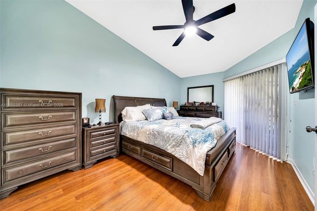 7931 NW 10th Ct, Plantation, FL 33322