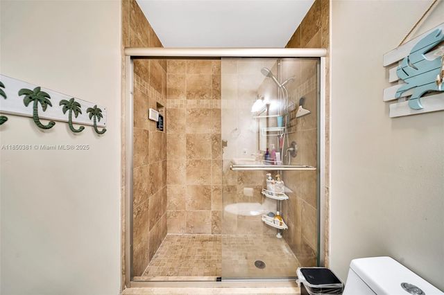 7931 NW 10th Ct, Plantation, FL 33322