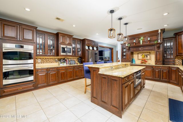 60 Partners Lane, Freehold, NJ 07728