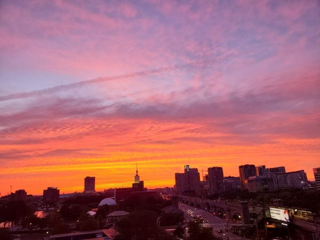 6 Whittier Pl 8P, Boston, MA 02114